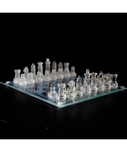 Glass Chess Cam Satranç Takımı (20 cm x 20 cm) Glass Chess Cam Satranç Takımı (20 cm x 20 cm)
