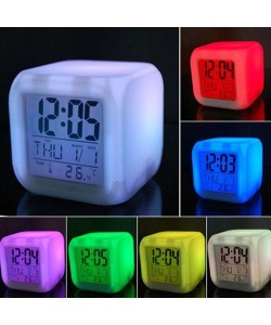 Renk Değiştiren Küp Saat