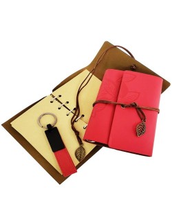 Özel Ahşap Kutulu Kırmızı Deri Defter ve Anahtarlık Set