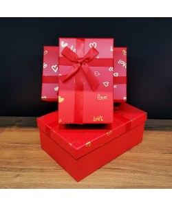 Kırmızı Hediye Kutusu Kırmızı Hediye Kutusu