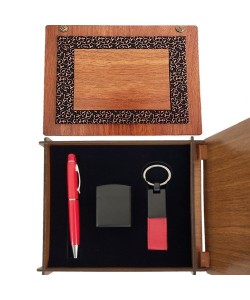 Ahşap Kutulu Kırmızı Kalem Anahtarlık ve Çakmak Set
