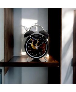 Astronot Tasarımlı Metal Siyah Masa Üstü Alarmlı Çalar Saat