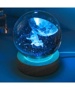 Dekoratif Uçan Astronot Tasarımlı Ahşap altlıklı Işıklı Cam Küre Cam:6cm Ahşap:2cm Dekoratif Uçan Astronot Tasarımlı Ahşap altlıklı Işıklı Cam Küre Cam:6cm Ahşap:2cm