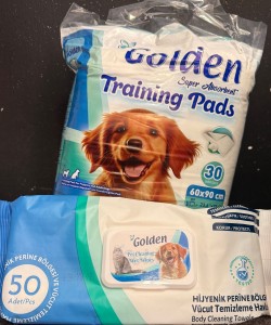 GOLDEN KEDİ VE KÖPEK ALIŞTIRMA PEDİ 60X90CM (30'LU) & GOLDEN EVCİL  HAYVAN VÜCUT TEMİZLEME HAVLUSU(XL-50'Lİ)